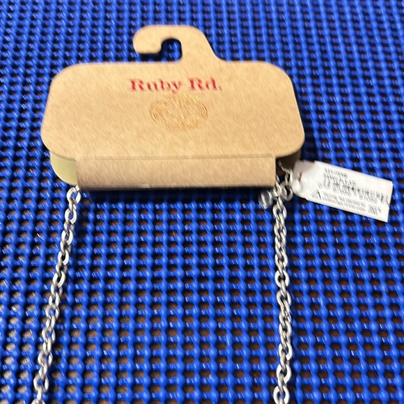 NWT Ruby Rd. Hammered Silver Tone and Black Circular Frontal Statement Necklace. - Picture 5 of 7